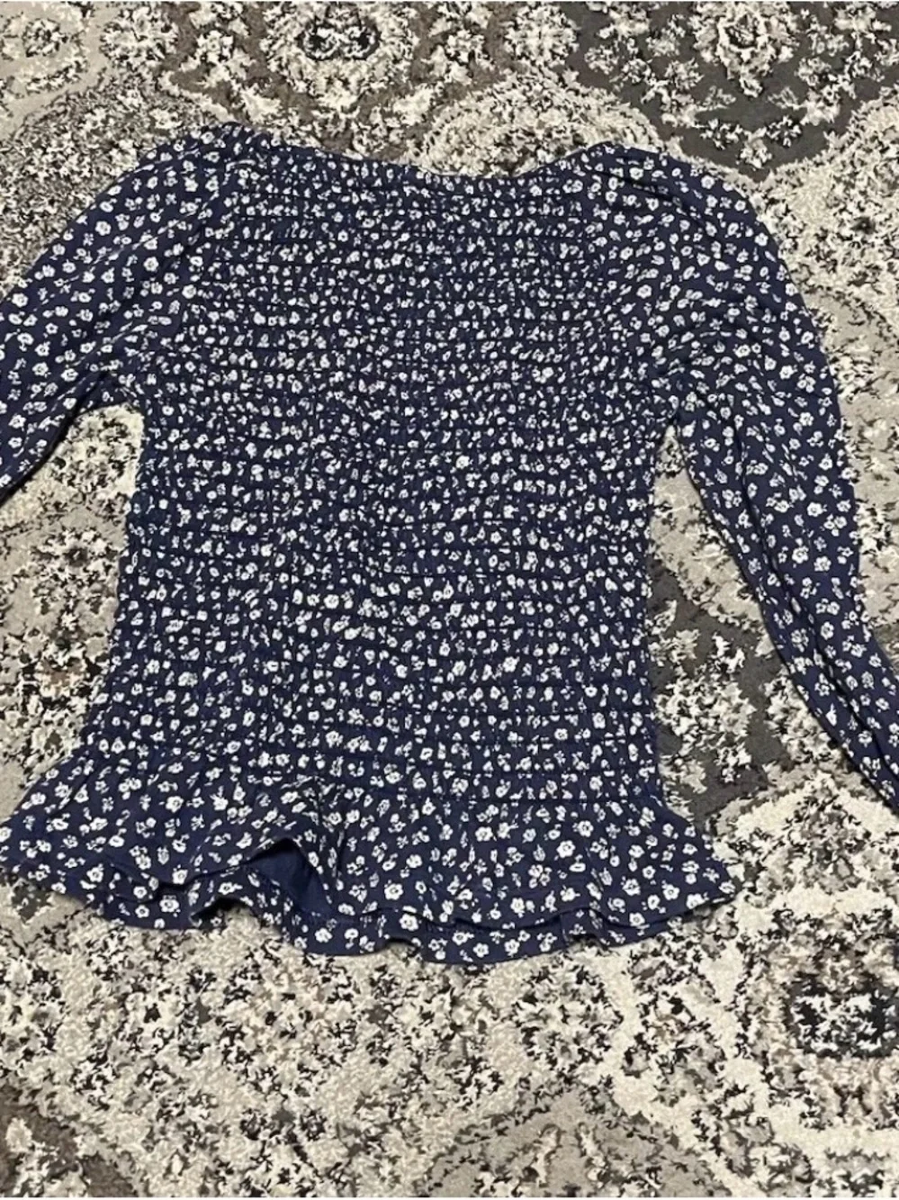 Smocked Navy Floral Long-Sleeve Top size 8